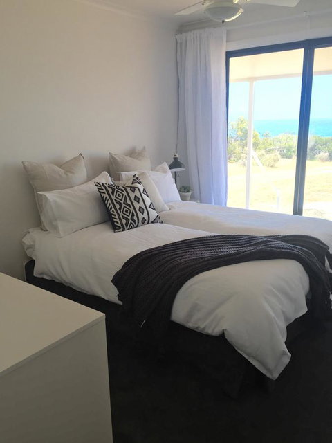 The Cape - Suburb Australia 6