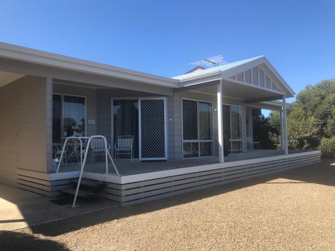 Island Break - Suburb Australia 0