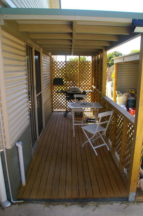 The Hakeas - Suburb Australia 4