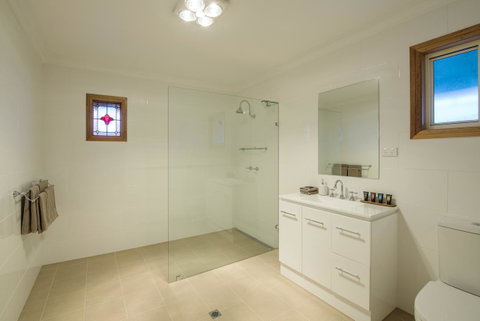 Flinders Bush Retreats - Suburb Australia 20