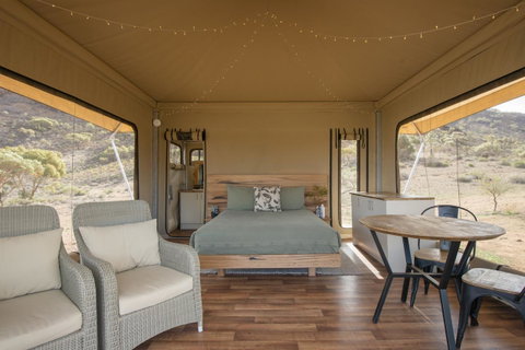 Flinders Bush Retreats - Suburb Australia 1