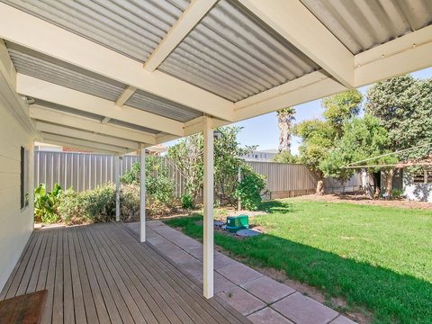 Boat House - Suburb Australia 10