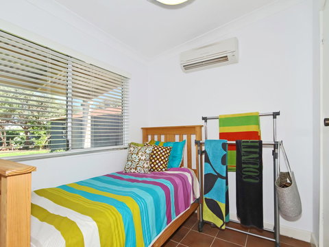 Boat House - Suburb Australia 7