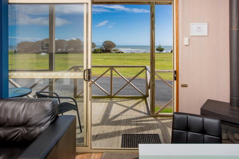 Discovery Parks â€“ Devonport - Suburb Australia 44