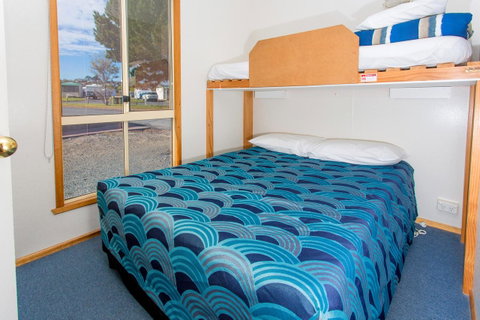 Discovery Parks â€“ Devonport - Suburb Australia 6