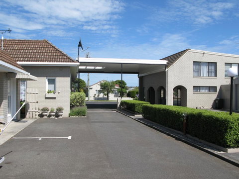Barclay Motor Inn - Suburb Australia 11