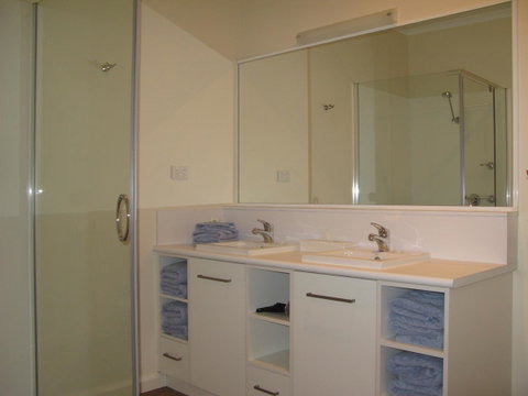Barclay Motor Inn - Suburb Australia 38