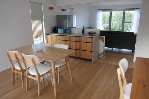 Rosevears Hotel - Suburb Australia 3