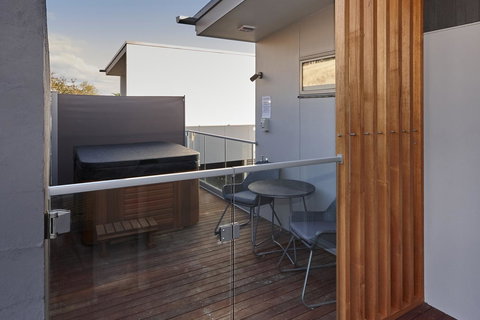 Rosevears Hotel - Suburb Australia 11