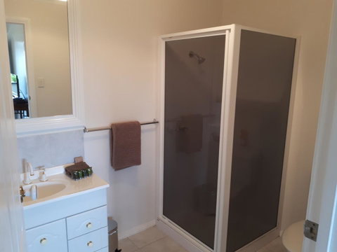 Robin's Nest B&B - Suburb Australia 20