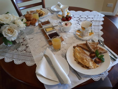 Robin's Nest B&B - Suburb Australia 1