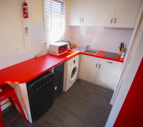Apartment ONE - Suburb Australia 10