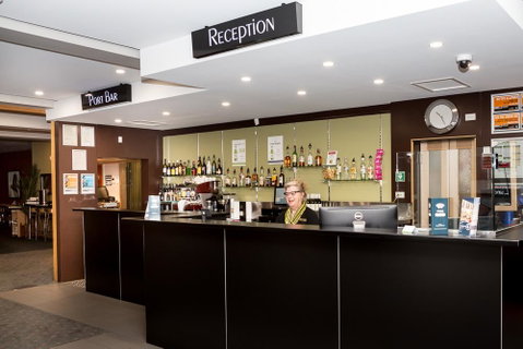 Edgewater Hotel - Suburb Australia 2
