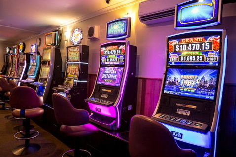 Edgewater Hotel - Suburb Australia 1