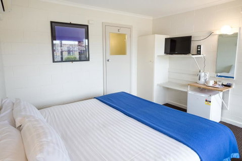 Edgewater Hotel - Suburb Australia 6