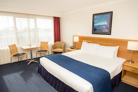 Edgewater Hotel - Suburb Australia 25