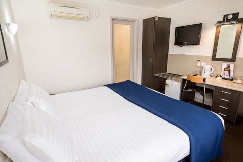 Edgewater Hotel - Suburb Australia 18