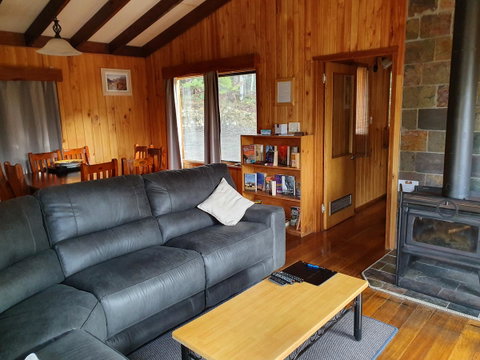 Cradle Alpine Retreat - Suburb Australia 5