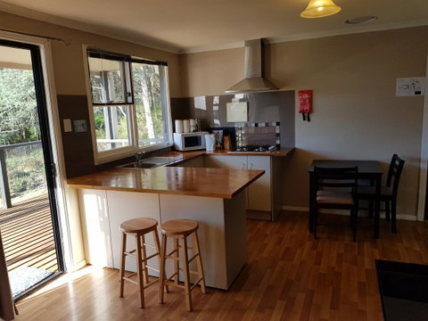 Cradle Alpine Retreat - Suburb Australia 19