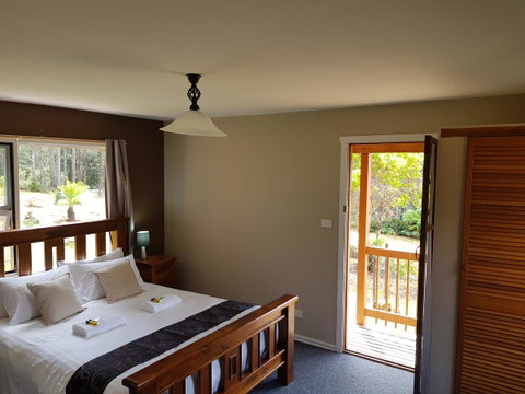 Cradle Alpine Retreat - Suburb Australia 24