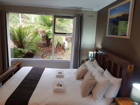 Cradle Alpine Retreat - Suburb Australia 8