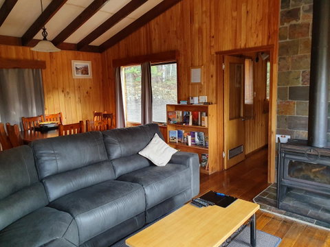Cradle Alpine Retreat - Suburb Australia 4
