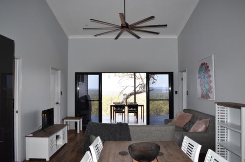 Ironbark House - Suburb Australia 30