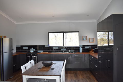Ironbark House - Suburb Australia 43