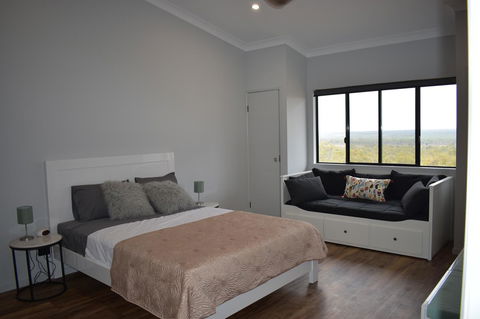 Ironbark House - Suburb Australia 33