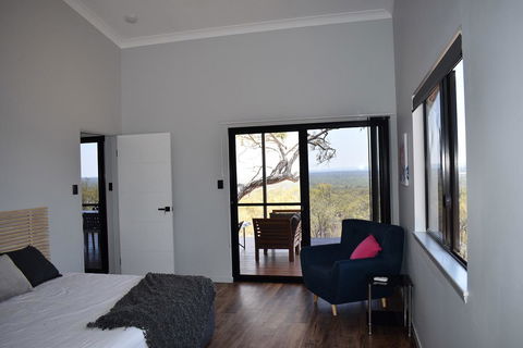Ironbark House - Suburb Australia 42