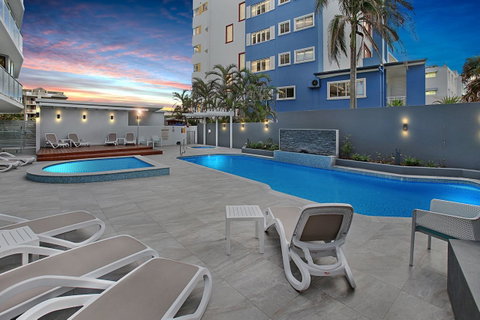 Catalina Resort - Suburb Australia 21