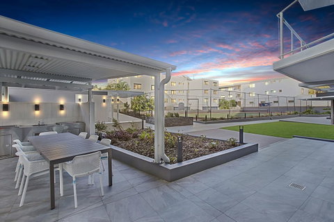 Catalina Resort - Suburb Australia 23