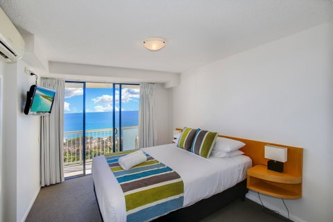 Catalina Resort - Suburb Australia 12
