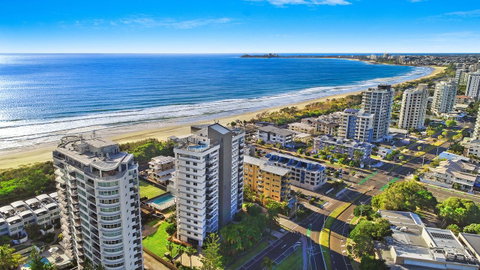 Majorca Isle Beachside Resort - Suburb Australia 8