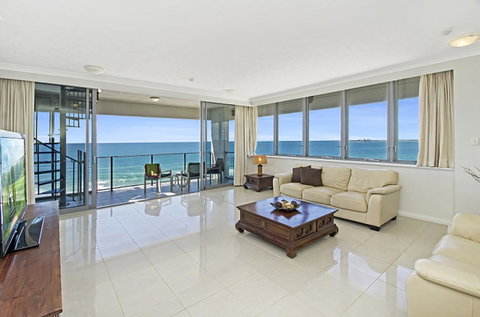 Majorca Isle Beachside Resort - Suburb Australia 19