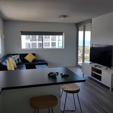 Maroochy Sands Holiday Apartments - Suburb Australia 5