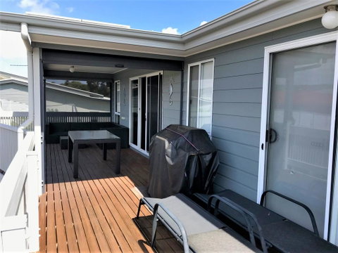 10 Hobart Road - Suburb Australia 2