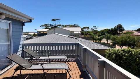 10 Hobart Road - Suburb Australia 1