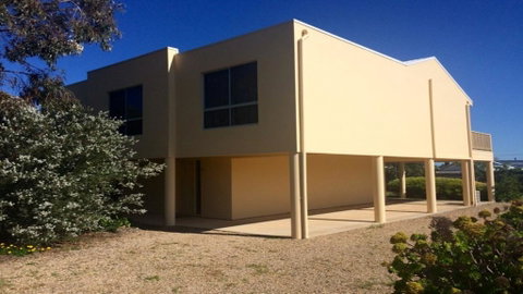 22 Broadbeach Drive - Suburb Australia 0
