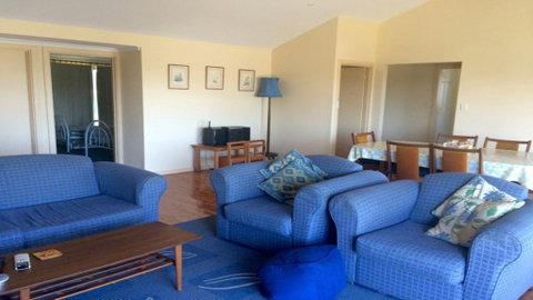 22 Broadbeach Drive - Suburb Australia 3