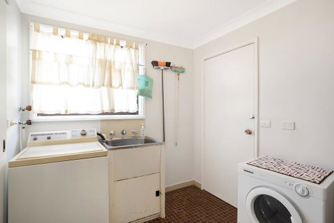 45 Hillside Cres Beach House - Suburb Australia 1