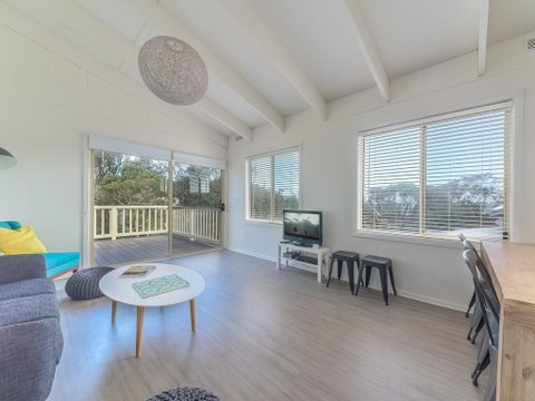 63 Marlin Street, Smiths Beach - Suburb Australia 2
