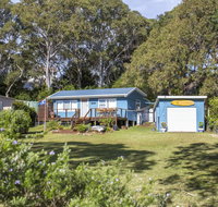 681 Murramarang Rd - Retro Beach Cottage - Suburb Australia