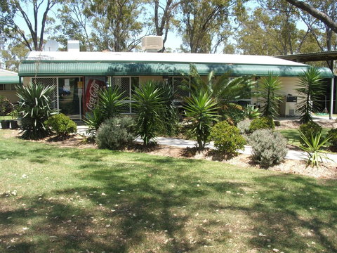 AAOK Jandowae Accommodation Park - Suburb Australia 0