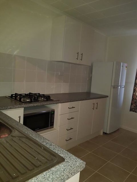 AGVA OPAL - Suburb Australia 3