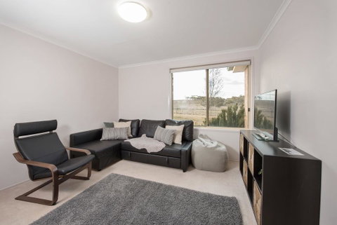 Alpine Drovers Rest - Suburb Australia 3