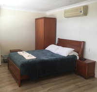 Aussie Hotel  Motel - Suburb Australia