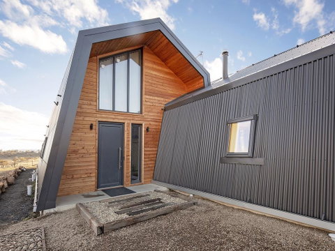 Avonside Alpine Estate Cabin 2 - Suburb Australia 1