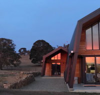 Avonside Alpine Estate Cabin 2 - Suburb Australia