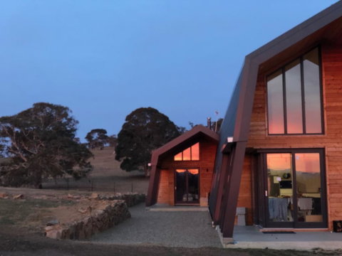 Avonside Alpine Estate Cabin 2 - Suburb Australia 0